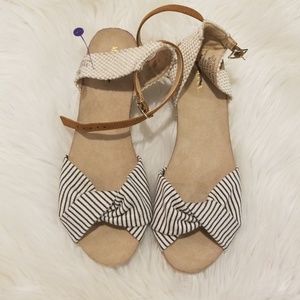 Woman sandals